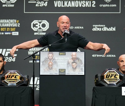 Từ bất ổn của UFC 294, Dana White "đào mộ" sự vụ đáng quên của Jon Jones