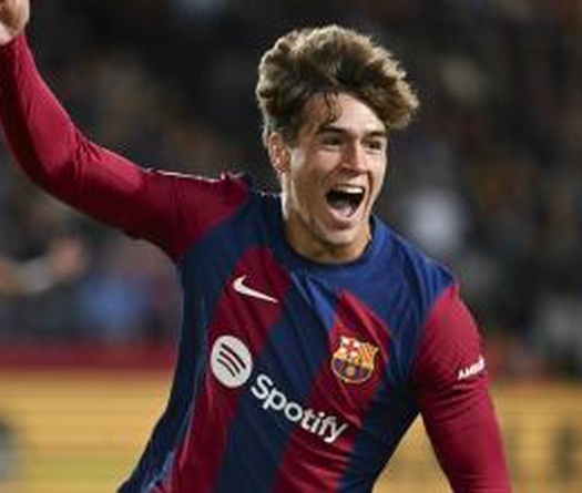 Marc Guiu ra mắt và ghi bàn cho Barca sau 23 giây!