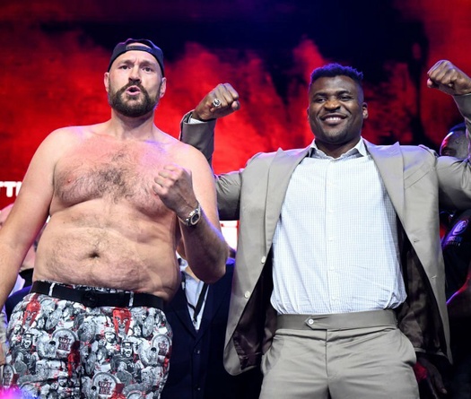 Francis Ngannou nhận bao nhiêu tiền khi đấu Tyson Fury trên sàn Boxing