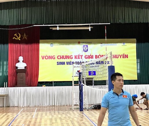 Chủ nhà Nông Nghiệp tất bật chuẩn bị cho vòng Chung kết giải bóng chuyền Sinh viên rực lửa