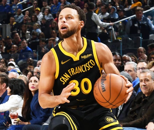 Stephen Curry đau đầu gối chưa rõ ngày trở lại, bỏ lỡ trận đầu tiên ở mùa giải 2023-24