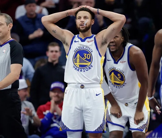 Stephen Curry và Green sai lầm tai hại, Golden State thua ngược Sacramento Kings đầy cay đắng