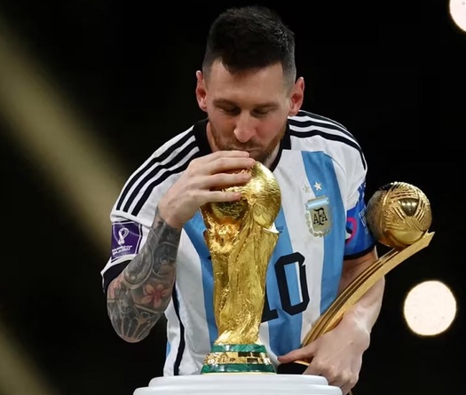 Messi là ứng cử viên cho danh hiệu cầu thủ xuất sắc nhất năm của IFFHS