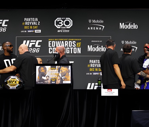 Xô xát UFC 296: Leon Edwards nổi giận khi Colby Covington xúc phạm người cha đã khuất