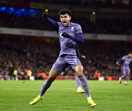 Liverpool đánh sập pháo đài Emirates của Arsenal 4 lần trong 3 năm