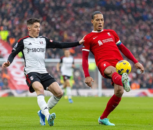 Đội hình dự kiến Liverpool vs Fulham: Van Dijk tái xuất