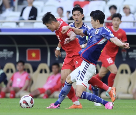 Nhìn từ thống kê trận Việt Nam vs Nhật Bản: Rũ bỏ áp lực cho HLV Troussier