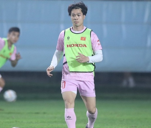 Công Phượng báo tin dữ với HLV Troussier, nguy cơ lỡ trận gặp Indonesia