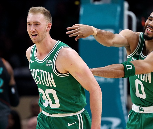 Tay ném lạ vượt qua Jayson Tatum, phá kỷ lục 3 điểm của đội nhất bảng Boston Celtics