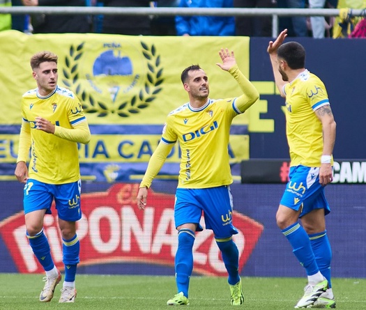 Dự đoán Cadiz vs Granada, 3h00 ngày 30/3, La Liga