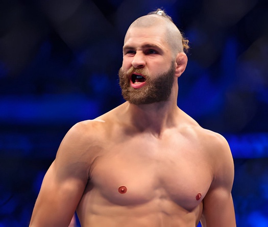 Jiri Prochazka lại khoe bài tập "cực dị" cho UFC 300