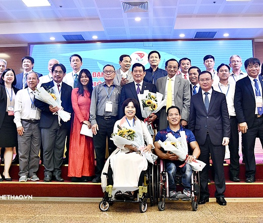 Lực sỹ Lê Văn Công, tỷ phú Trần Bá Dương tham gia Ủy ban Paralympic Việt Nam nhiệm kỳ VI