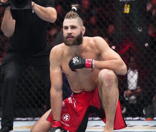 Jiri Prochazka ngỏ ý định xuống hạng trung UFC