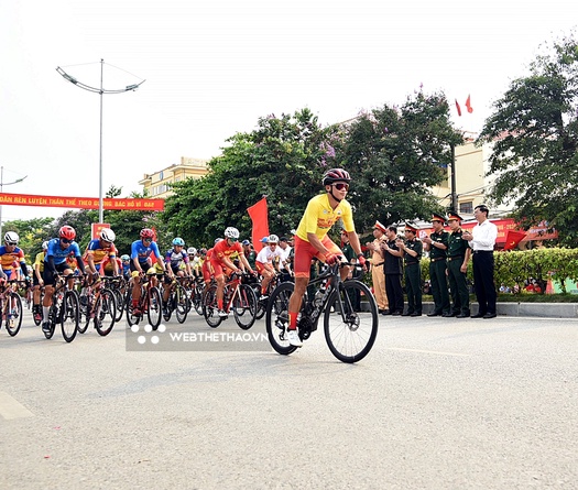 Chiếc xe đặc biệt giúp áo vàng Phạm Lê Xuân Lộc vô địch cuộc đua xe đạp về Điện Biên Phủ 2024