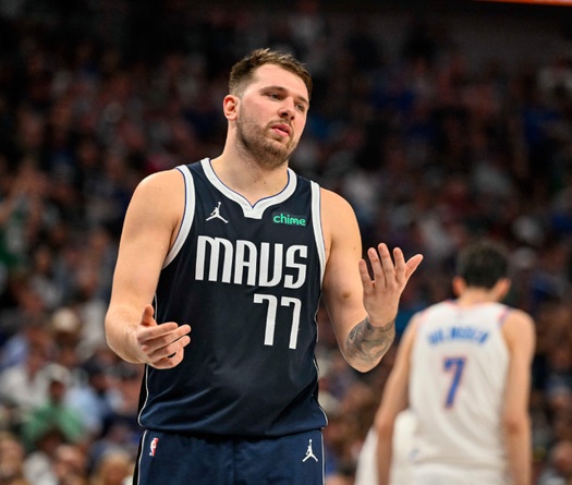 Luka Doncic bỏ lỡ quả ném phạt quan trọng, Dallas Mavericks đánh rơi chiến thắng Game 4 trước OKC