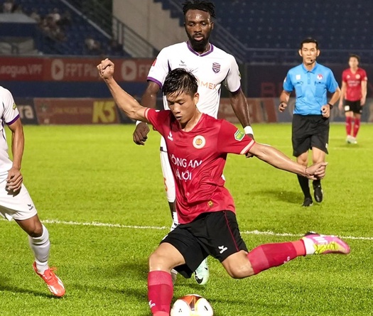 CAHN thảm bại trong ngày ông Trần Tiến Đại ngồi ghế HLV trưởng tạm quyền