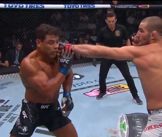 Sean Strickland đánh bại Paulo Costa, bảng điểm gây sốc