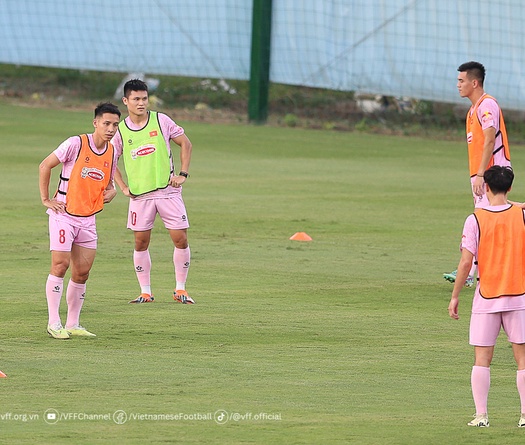 Tránh xáo trộn thời Troussier, HLV Kim Sang Sik chọn xong đội trưởng cho tuyển Việt Nam