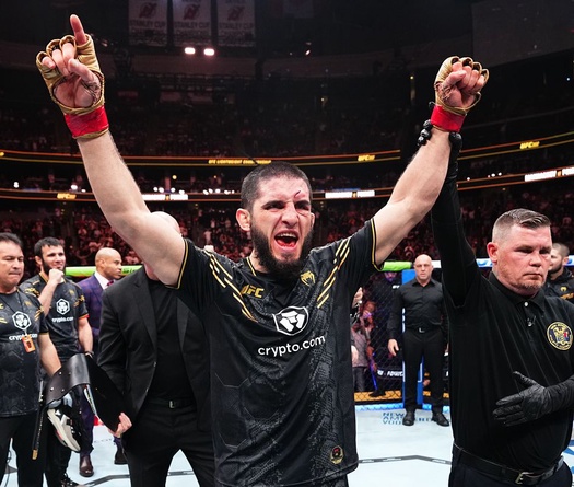 Islam Makhachev phản hồi lại bình luận "không phải số 1 UFC" từ Dana White