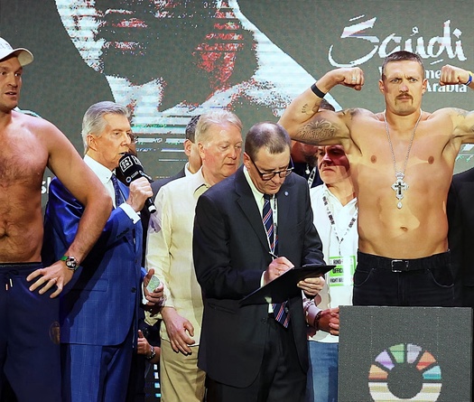 Oleksandr Usyk tuyên bố gây sốc về sự nghiệp trước màn tái đấu Tyson Fury