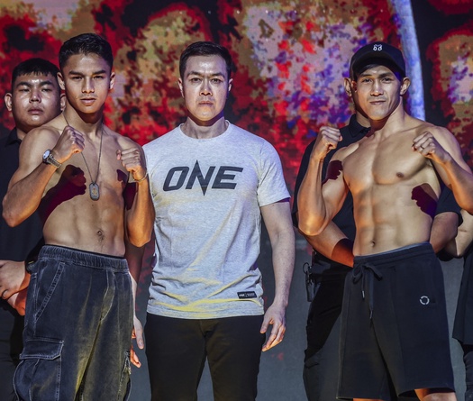 Trực tiếp ONE 167: Nguyễn Trần Duy Nhất đối đầu "thần đồng" 17 tuổi