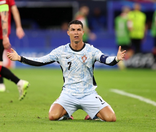 Ronaldo lần đầu tiên im tiếng ở một giải đấu lớn trong sự nghiệp