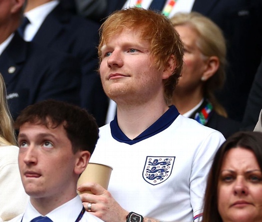 Sướng như tuyển Anh tại VCK EURO 2024: Nhận “show diễn” riêng từ sao nhạc pop ngay tại khách sạn