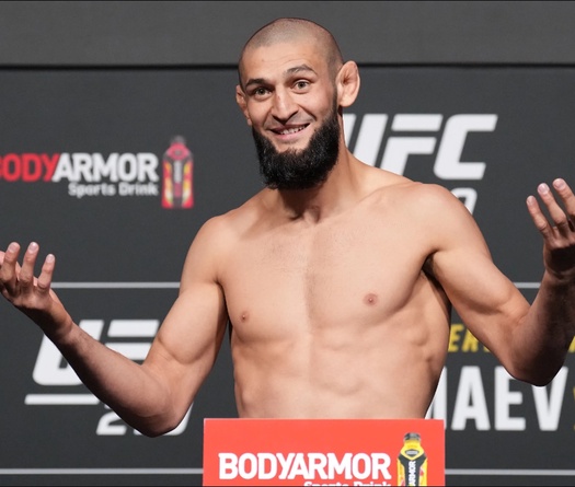 Khamzat Chimaev hé lộ ngày trở lại, vẫn quyết muốn tranh đai?