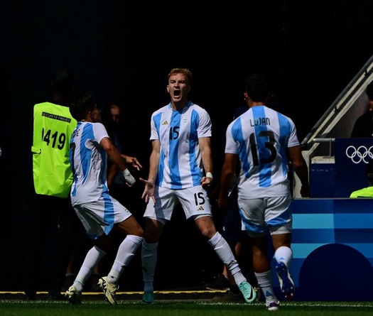 Trực tiếp Argentina vs Iraq: Fernandez ghi bàn thắng thứ 3