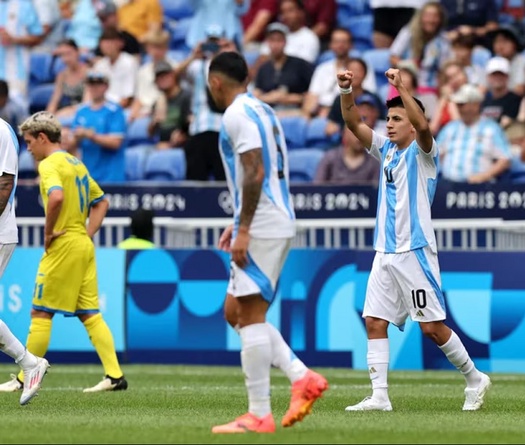 Kết quả Argentina vs Ukraine: Thắng 2 bàn vẫn phải đứng thứ hai