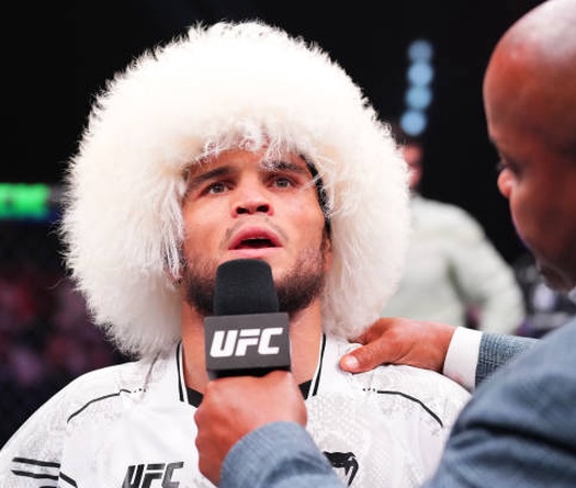 Umar Nurmagomedov thắng Cory Sandhagen: Vẫn thất vọng về chính mình?