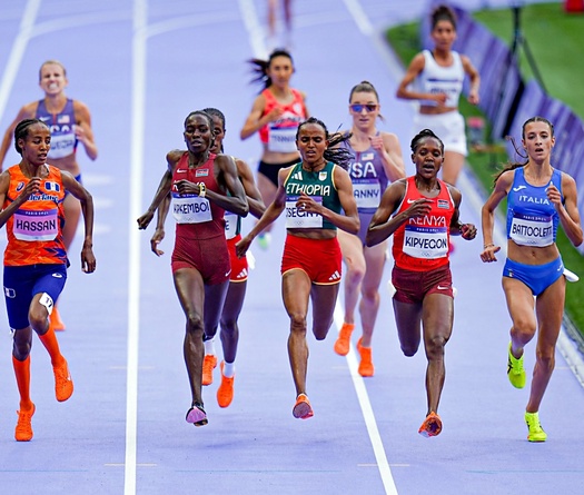 Siêu sao từng tranh tài cùng Nguyễn Thị Oanh bước vào chung kết 5.000m nữ Olympic "khủng" chưa từng thấy