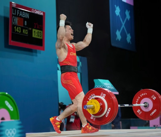 Cử tạ 61kg Olympic 2024: Kỷ lục cử giật mới, tài năng trẻ Thái Lan vượt qua tượng đài Eko Yuli