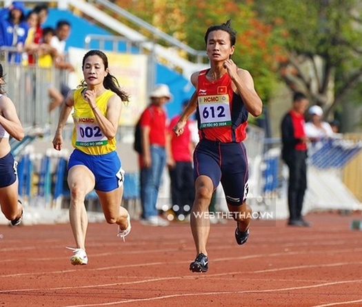 Trần Thị Nhi Yến nhẹ nhàng giành HCV 100m nữ giải Vô địch điền kinh trẻ quốc gia 2024