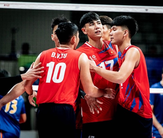 Mắc nhiều lỗi phát bóng, đội tuyển bóng chuyền Việt Nam nhận thất bại ngày mở màn SEA V.League 2024