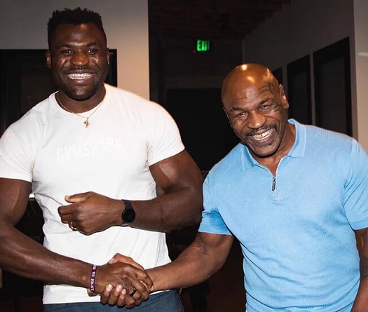 Francis Ngannou tự tin “ông thầy” Mike Tyson sẽ khiến Jake Paul bị sốc