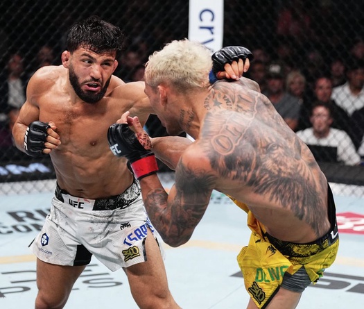 Arman Tsarukyan cập nhật tình hình tranh đai với Islam Makhachev