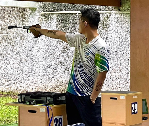 Nhà vô địch ASIAD Phạm Quang Huy giành HCV bắn súng trong ngày mưa bão Yagi
