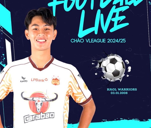 Cầu thủ 16 tuổi HAGL bật khóc khi ghi bàn trong ngày chào sân V.League
