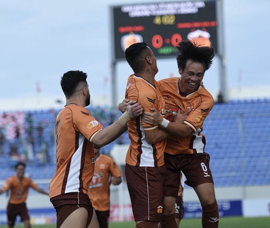 HAGL thắng trận thứ 2 liên tiếp, xây chắc ngôi đầu V.League