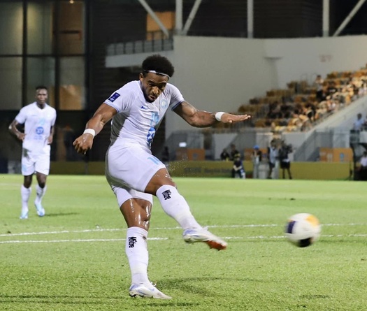 Nguyễn Xuân Son lại tịt ngòi, HAGL chưa bị thủng lưới ở V.League