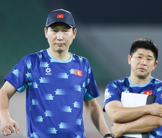 HLV Kim Sang Sik muốn Việt Nam chơi phòng ngự tốt trước Ấn Độ