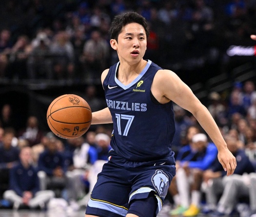 Chuyển nhượng NBA: Chỉ cao 1m72, nguồn cảm hứng Nhật Bản vẫn có hợp đồng với Memphis Grizzlies