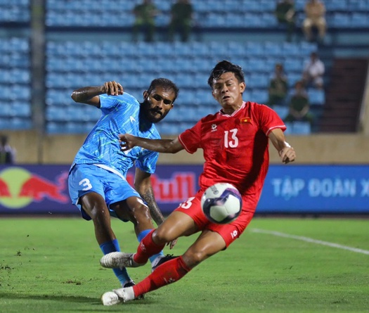 Việt Nam và Indonesia giảm, Thái Lan tăng chóng mặt ở BXH FIFA