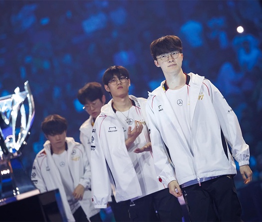 Cộng đồng chấm điểm T1 vs GEN: Faker lu mờ Chovy