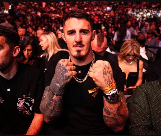 Tom Aspinall cập nhật tin tích cực về trận đấu Jon Jones