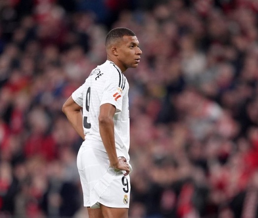 Choáng với tỷ lệ sút hỏng phạt đền của Mbappe trong ngày Real Madrid thất bại