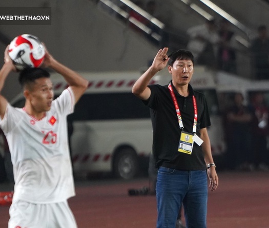 Thắng Lào, HLV Kim Sang Sik tự tin có kết quả tốt trước Indonesia