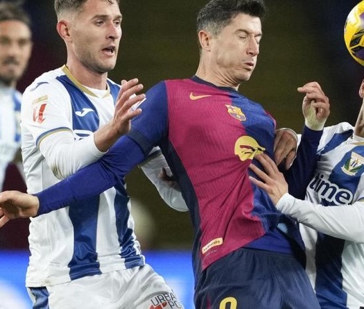 Bảng xếp hạng La Liga mới nhất: Barcelona lại tự bắn vào chân mình