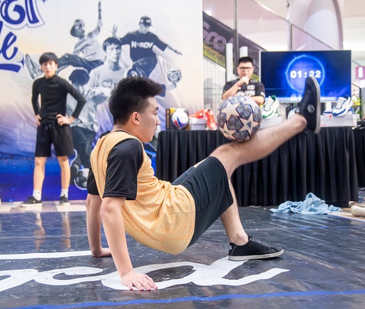 Nam Freestyle lần thứ 3 liên tiếp vô địch giải tâng bóng nghệ thuật Việt Nam